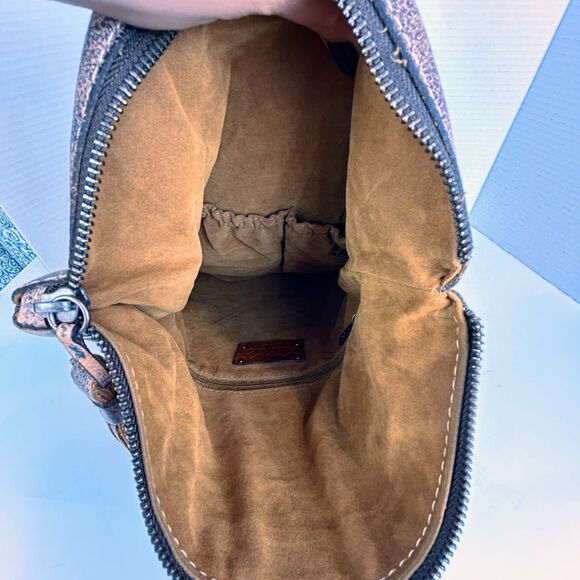 Patricia Nash Heritage Luzille Backpack Convertible Crossbody Bag Distressed Ltr - Picture 12 of 16